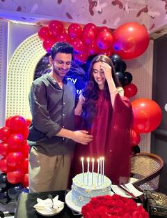 Shoaib Malik: ਸ਼ੋਏਬ ਮਲਿਕ ਨੇ ਤੀਜੀ ਪਤਨੀ ਸਨਾ ਜਾਵੇਦ ਦੇ ਜਨਮਦਿਨ ਨੂੰ ਇੰਝ ਬਣਾਇਆ ਮਜ਼ੇਦਾਰ, ਖੂਬਸੂਰਤ ਤਸਵੀਰਾਂ ਵਾਇਰਲ