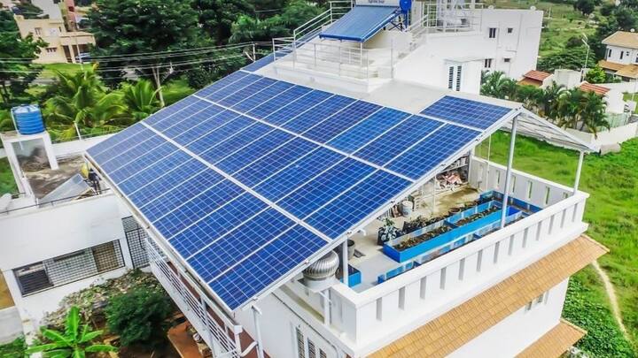 केंद्र सरकार द्वारा चलाई जा रही सोलर रूफ टाॅप योजना का लाभ लेने के मामले में भी उत्तर प्रदेश राज्य काफी आगे हैं.