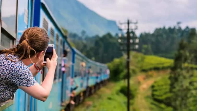 Visit beautiful places in India during summer vacation trip  traveling by Train Routes उन्हाळा सुट्टीत फिरायला जायचंय? रेल्वेने प्रवास करा, भारतातील 'या' सुंदर ठिकाणांना भेट द्या 