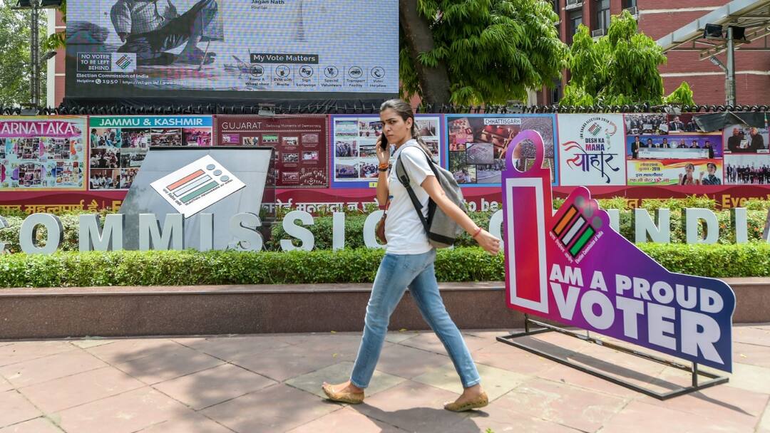 Lok sabha Election 2024 up nomination 155 candidates filed forms for 8 seats UP Politics: यूपी में पहले चरण का घमासान! इतने उम्मीदवारों ने भरा पर्चा, इस सीट पर सबसे ज्यादा कैंडिडेट