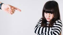 पेरेंट्स की वे आदतें जो बच्चों को जिद्दी और बिगड़ैल बनाती है, जानें कैसे?