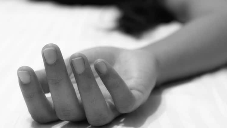 A girl committed suicide In Rajkot બનેવી સાથે પ્રેમસંબંધ ધરાવતી સગીરાએ દવા પી આત્મહત્યા કરી