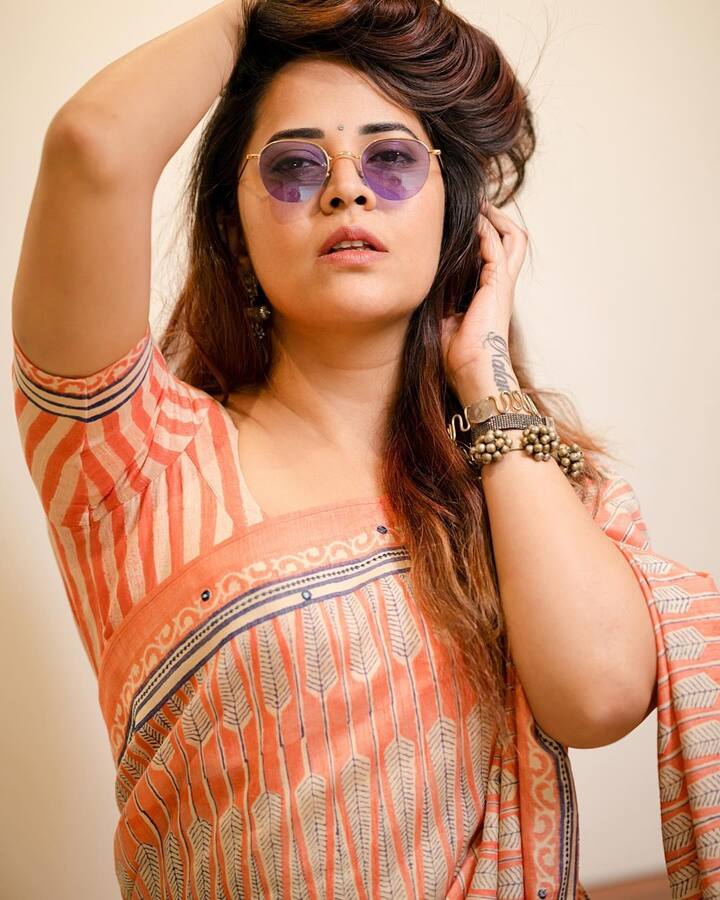 రీసెంట్ గా ‘రజాకార్‘ సినిమాలో కనిపించింది. Photo Credit: Anasuya Bharadwaj/Instagram