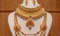 सोन्या चांदीच्या दरात पुन्हा उसळी, खरेदीदारांच्या खिशाला कात्री, नेमकी किती झाली वाढ?  