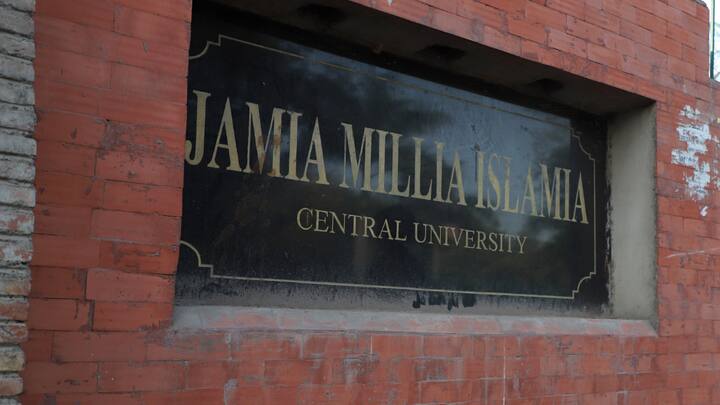 Jamia Millia Islamia begins registration for short term skill based courses तकदीर बदलने के लिए स्टूडेंट्स को हुनरमंद बनाएगा जामिया मिलिया इस्लामिया, स्किल्ड बेस्ड कोर्सेज में शुरू हुए रजिस्ट्रेशन