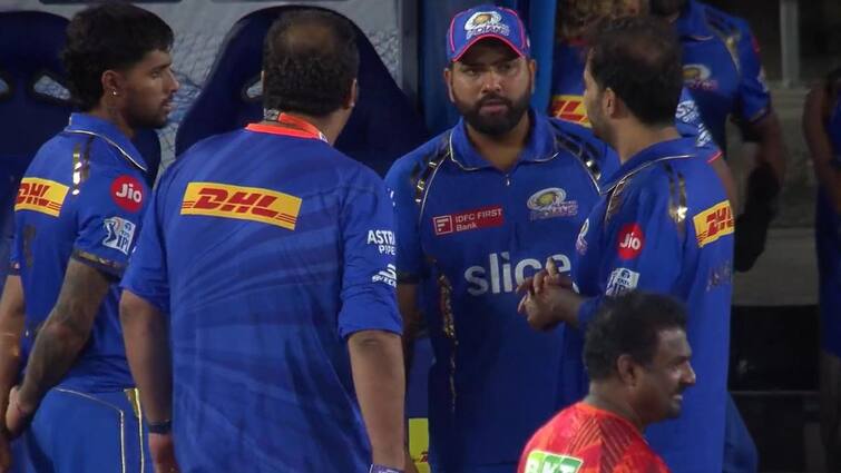 SRH vs MI Akash Ambani talk Rohit Sharma after lost match against Sunrisers Hyderabad IPL 2024 SRH vs MI: मुंबई की हार के बाद रोहित से बात करते दिखे आकाश अंबानी, पांड्या से छिनने वाली है कप्तानी?