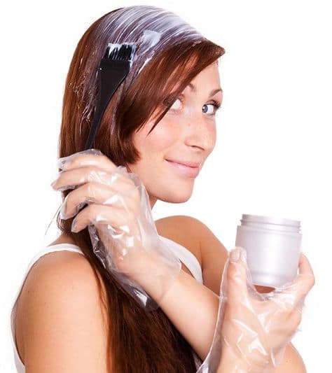 ਬਾਰ-ਬਾਰ ਵਾਲ ਸਟ੍ਰੇਟ ਕਰਾਉਣ ਨਾਲ ਹੋ ਸਕਦੀ ਇਹ ਗੰਭੀਰ ਬੀਮਾਰੀ