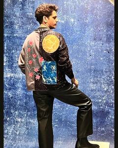 Guess Who: घर से भागे, खूब खाए धक्के...आज सभी का डार्लिंग और करोड़ों का मालिक बन चुका है ये लड़का