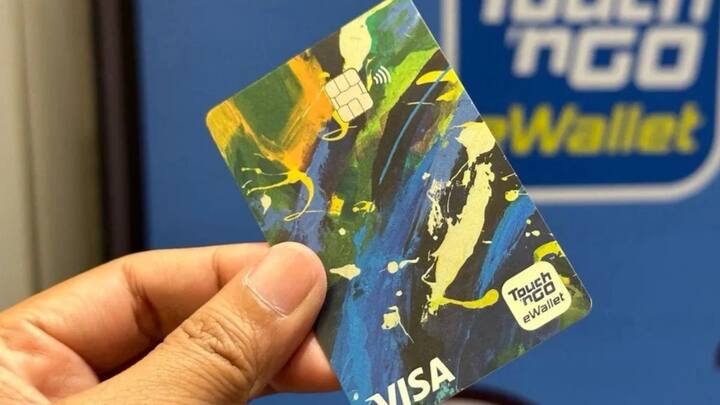 फास्टैग के बिना दोगुना टैक्स देने से बचने के लिए आपको प्रीपेड टच एंड को कार्ड की सर्विस का सहारा लेना होगा.  नेशनल हाईवे अथॉरिटी ऑफ़ इंडिया द्वारा इस कार्ड की सुविधा दी जा रही है.