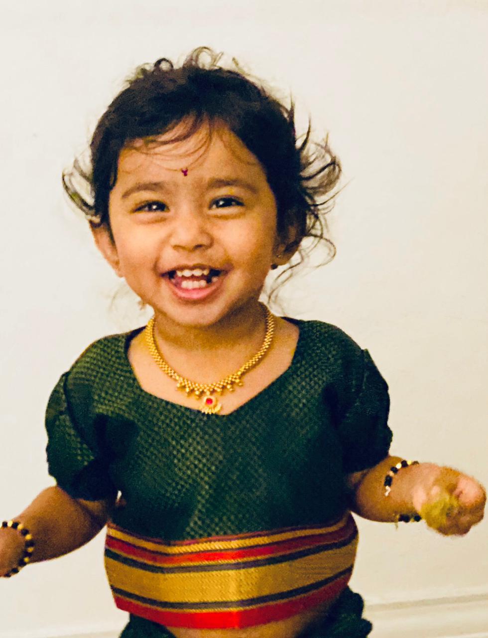 Mrinal Dusanis: Have you seen Mrinal Dusanis's daughter?  Competes with Bollywood's star kids in cuteness.