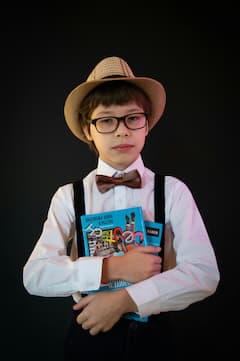 Eye Care : कमी वयात मुलांना चश्मा लागला आहे ? त्यांचे डोळे निरोगी ठेवण्यासाठी हे करा!