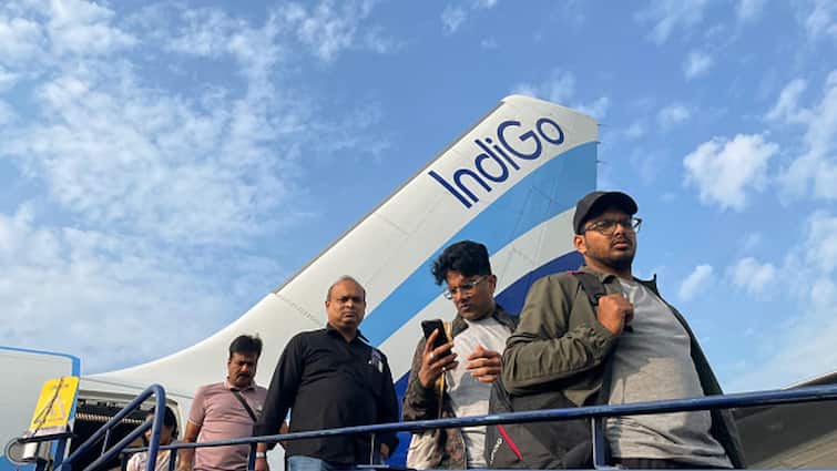 Airlines Charging Extra Fees During Flight Seat Reservations 44 Per Cent Of Flyers Report Ministry of Civil Aviation 44 Per Cent Of Flyers Say Airlines Charge Additional Fees For Each Seat: Report