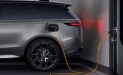 Range Rover ਦੇ ਦੀਵਾਨਿਆਂ ਲਈ ਖ਼ੁਸ਼ਖ਼ਬਰੀ ! ਇਹ ਸ਼ਾਨਦਾਰ ਕਾਰ ਹੋਣ ਵਾਲੀ ਹੈ ਲਾਂਚ