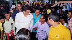 Lok Sabha Polls 2024: হরিনাম সংকীর্তনে গিয়ে বাজালেন কাসর, ভোট প্রচারে BJP প্রার্থী সৌমিত্র খাঁ