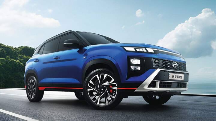 हुंडई क्रेटा N लाइन में पार्किंग सेंसर का फीचर दिया गया है. इस कार की एक्स-शोरूम प्राइस 16.82 लाख रुपये से शुरू होकर 20.45 लाख रुपये तक जाती है. हुंडई के इस मॉडल की लॉन्चिंग इसी साल हुई है.