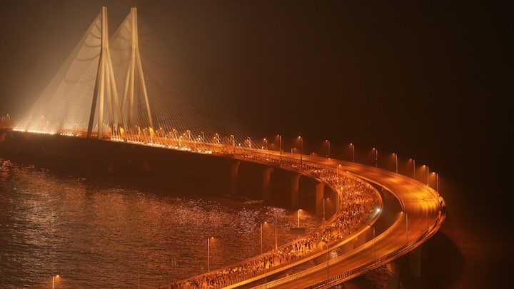 Mumbai Bandra-Worli Sea Link Toll Tax Increase 18 Percent New rates will be applicable from April 1 Bandra-Worli Sea Link Toll: मुंबई के बांद्रा-वर्ली ‘सी लिंक’ का सफर हुआ महंगा, 18 प्रतिशत बढ़ाया गया टोल शुल्क
