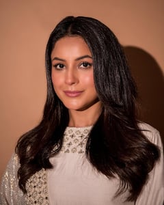 Shehnaaz Gill: सिंपल सलवार सूट में भी दिखना है स्टाइलिश, तो शहनाज गिल से लें टिप्स