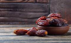 Dates Benefits: પલાળેલી ખજૂર ખાવાથી શરીરમાં થાય છે અઢળક ફાયદાઓ, જાણો તેના વિશે