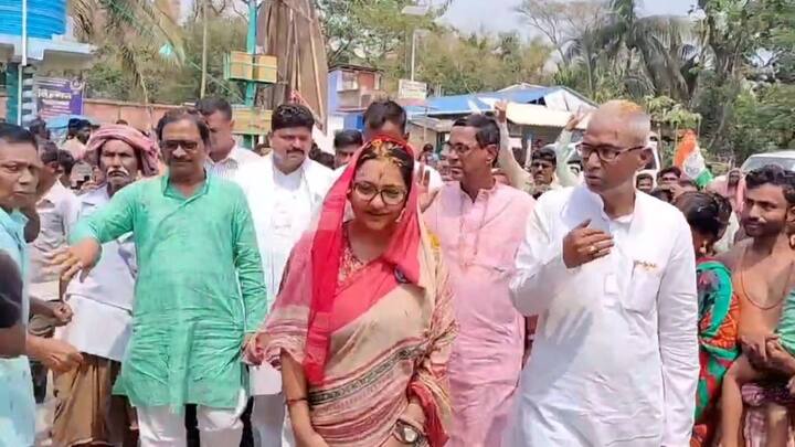 কিন্তু তাদের এই সম্পর্ক থাকলেও বর্তমানে তারা একই লোকসভা কেন্দ্রের দুই প্রতিদ্বন্দ্বী।