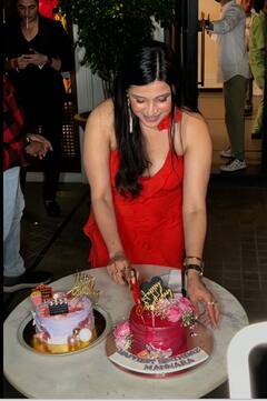 Mannara Chopra Birthday Bash: मन्नारा चोपड़ा की पार्टी में शामिल नहीं हुईं परिणीति चोपड़ा, प्रियंका चोपड़ा-मिताली हांडा संग एंजॉय करती दिखीं बर्थडे गर्ल