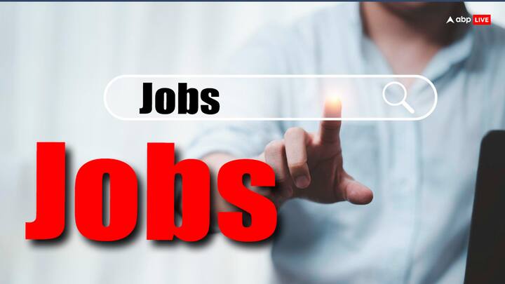 GRSE Recruitment 2024: गार्डन रीच शिपबिल्डर्स एंड इंजीनियर्स ने भर्ती निकाली है. जिनके लिए इंजीनियरिंग में ग्रेजुएट उम्मीदवार आवेदन कर सकते हैं.