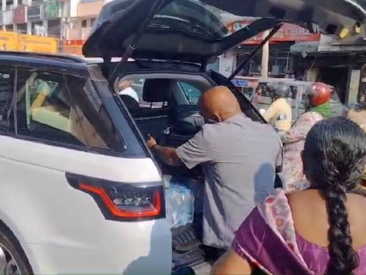 Lok Sabha Election 2024 Election Flying Squad Officers check Minister Trb Raja car in Coimbatore - TNN அமைச்சர் டிஆர்பி ராஜா காரில் தேர்தல் பறக்கும் படை அதிகாரிகள் சோதனை