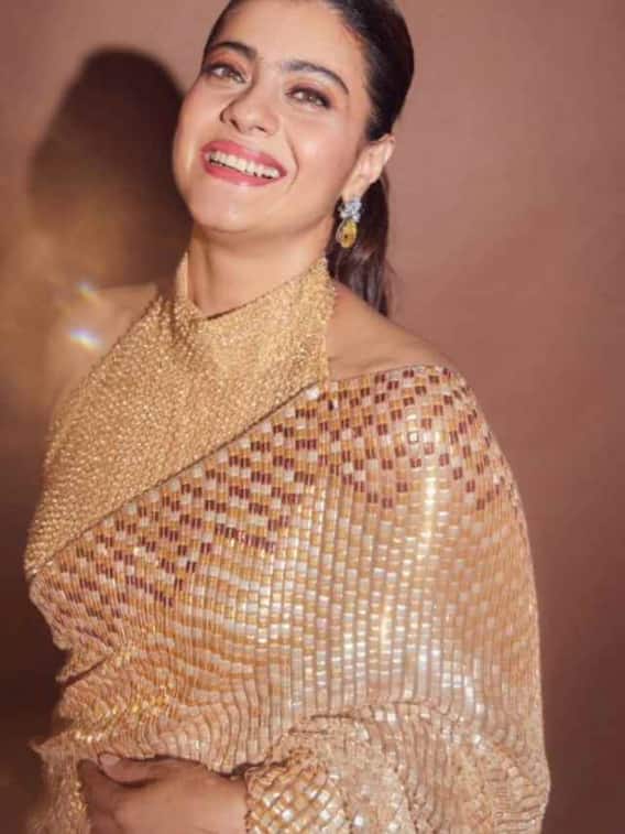 काजोल जैसी साड़ियां पहनकर बनें पार्टी की शान