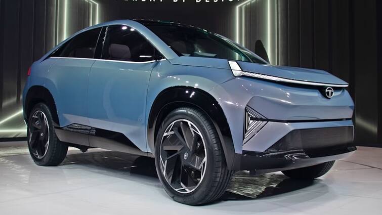 Tata Curvv Mahindra XUV300 EV To Be Launched Soon in India New EV Cars: త్వరలో రెండు ఎలక్ట్రిక్ కార్లు లాంచ్ చేయనున్న టాటా, మహీంద్రా - అవేంటంటే?