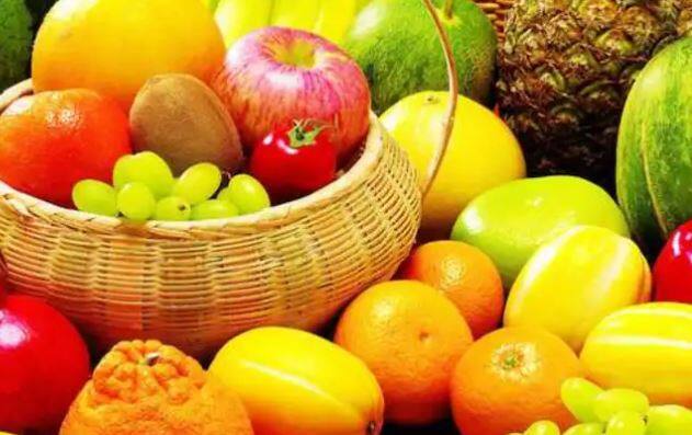 ਲੋਕ ਕਈ ਤਰ੍ਹਾਂ ਦੇ ਫਲ ਪਸੰਦ ਕਰਦੇ ਹਨ। ਜਿਵੇਂ ਅੰਬ, ਤਰਬੂਜ, ਤਰਬੂਜ, ਸੰਤਰਾ, ਪਪੀਤਾ, ਅਨਾਨਾਸ, ਅੰਗੂਰ, ਸੇਬ, ਕੇਲਾ ਅਤੇ ਹੋਰ ਬਹੁਤ ਕੁਝ।