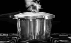 Cooking Tips: ਕੀ ਤੁਸੀਂ ਪ੍ਰੈਸ਼ਰ ਕੁੱਕਰ ਨੂੰ ਵਰਤਣ ਦਾ ਜਾਣਦੇ ਹੋ ਸਹੀ ਤਰੀਕਾ ? ਨਹੀਂ ਤਾਂ ਇੱਥੇ ਜਾਣੋ