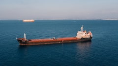 Cargo Ship: एक किलोमीटर की दूरी कितने लीटर तेल में तय करता है कार्गो शिप, जवाब जानकर होंगे हैरान