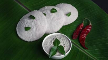 tips for soft idli Grind the batter like this Soft Idli :மிருதுவான இட்லி வேண்டுமா? இந்த மாதிரி மாவு அரைங்க... இட்லி சூப்பரா வரும்!