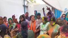 होली मिलन समारोह में पहुंचीं लक्ष्मी राजवाड़े, कार्यकर्ताओं के साथ लोकगीतों पर मंत्री भी झूम उठीं