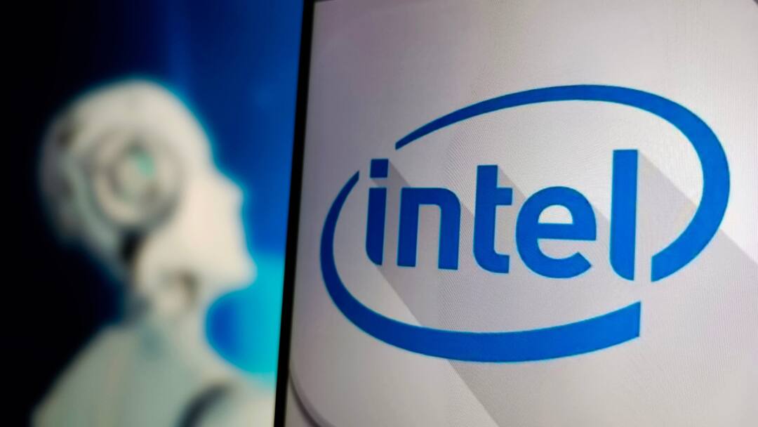 Intel Director Of Global Account Sales Explains How Businesses Will Be Immediate Beneficiaries of AI Intel Gen AI Businesses Immediate Beneficiaries PC NPU Intel Director Of Global Account Sales Explains How Businesses Will Be Immediate Beneficiaries of AI