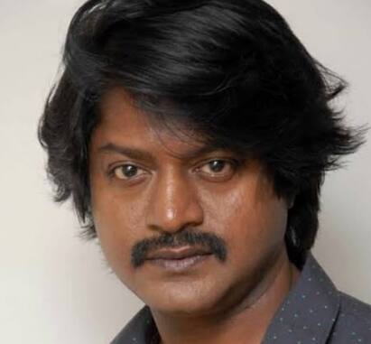 சன் டிவியில் ஒளிபரப்பான சித்தி சீரியல் மூலம் தான் அறிமுகமானார். அதில் டேனியல் என்ற கதாபாத்திரத்தில் நடித்து பிரபலமானதால் டேனியல் பாலாஜி என்ற பெயர் அவரின் அடையாளமானது.
