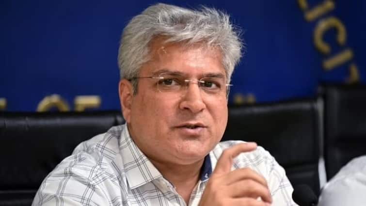 ED questions Delhi minister Kailash Gahlot in liquor policy case Liquor Policy Case: లిక్కర్ పాలసీ కేసులో కీలక పరిణామం, మరో ఆప్ నేతకు ఈడీ సమన్లు