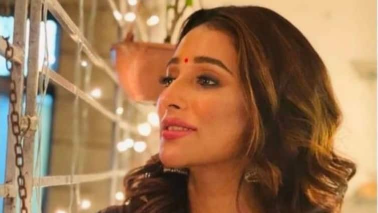 TMC Fields Actor Sayantika Banerjee For Bengal's Baranagar Assembly Bypoll