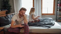 Relationship Tips: પાર્ટનર છે નારાજ અને કામમાં તમારું નથી લાગી રહ્યું મન? અપનાવો આ ઉપાય