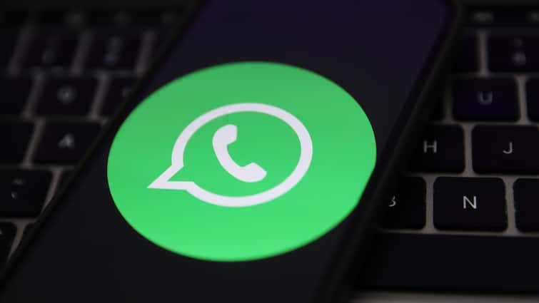 WhatsApp New Feature Improved Navbar Bottom Navigation bar Rolled Out