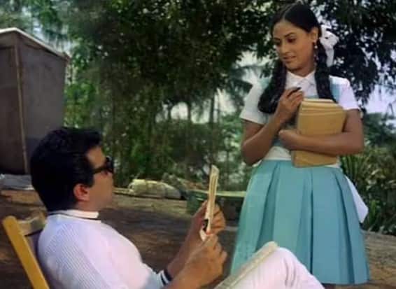 ਗੱਲ ਉਸ ਸਮੇਂ ਦੀ ਹੈ ਜਦੋਂ ਅਮਿਤਾਭ ਬੱਚਨ 'ਸ਼ੋਲੇ' ਦੀ ਸ਼ੂਟਿੰਗ 'ਚ ਰੁੱਝੇ ਹੋਏ ਸਨ। ਇਸ ਦੌਰਾਨ ਉਹ ਇੱਕ ਹੋਰ ਫਿਲਮ ਦੀ ਸ਼ੂਟਿੰਗ ਕਰ ਰਹੇ ਸਨ। ਪਰ ਦੂਜੀ ਫਿਲਮ ਦੀ ਸ਼ੂਟਿੰਗ ਦੇ 10 ਦਿਨਾਂ ਬਾਅਦ ਨਿਰਦੇਸ਼ਕ ਨੇ ਉਨ੍ਹਾਂ ਨੂੰ ਫਿਲਮ ਤੋਂ ਬਾਹਰ ਕਰ ਦਿੱਤਾ।