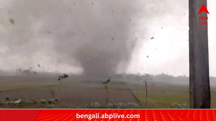 ঝড়ের তাণ্ডবে জলপাইগুড়িতে প্রাণ হারালেন ৪ জন। সবথেকে বেশি ক্ষয়ক্ষতি ময়নাগুড়িতে। ভেঙে পড়েছে প্রচুর বাড়ি। জখম বহু। প্রবল ঝড় কোচবিহার, ফালাকাটাতেও।