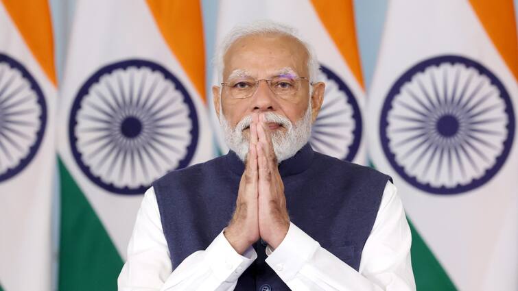 Easter 2024 Greetings PM Modi Droupadi Murmu Jagdeep Dhankhar Mallikarjun Kharge 'Message Of Optimism Reverberates All Over': PM Modi, President Murmu Extend Greetings On Easter