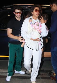 निक जोनस संग एयरपोर्ट पर स्पॉट हुईं प्रियंका चोपड़ा, बेटी मालती को गोद में लिए नजर आईं एक्ट्रेस