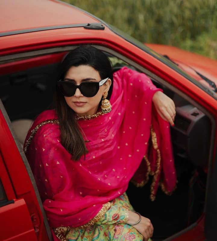 ਨਿਮਰਤ ਨੇ ਆਪਣੀ ਨਵੀਂ ਐਲਬਮ ਦਾ ਐਲਾਨ ਕਰ ਦਿੱਤਾ ਹੈ।