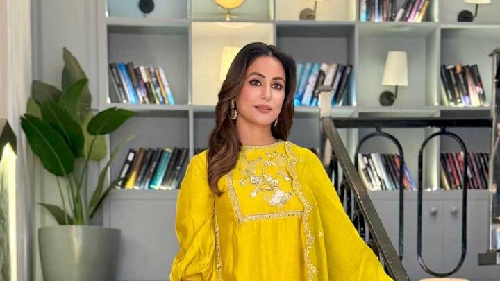 Hina Khan  : अभिनेत्री हिना खानने सोशल मीडियावर काही फोटो शेअर केले आहेत. त्यामुळे ती चांगलीच चर्चेत आली आहे. लेटेस्ट फोटोमध्ये हिना खानचा ग्लॅमरस अवतार पाहायला मिळत आहे.