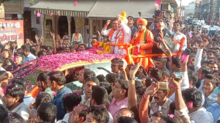 Rajasthan Lok Sabha election 2024 Amit shah home minister in Sikar road show ann गृहमंत्री अमित शाह ने सीकर में किया रोड शो, जयपुर की बैठक में दिया जीत का ये बड़ा मंत्र