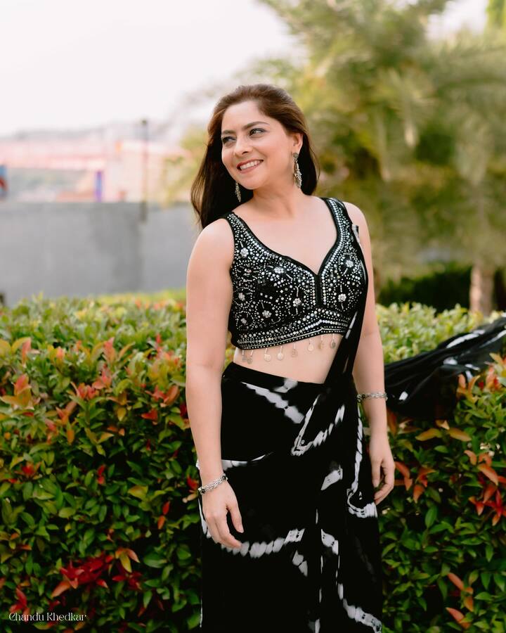 मराठी सिनेसृष्टीमधील आघाडीची अभिनेत्री म्हणून सोनालीने तिचं स्थान निर्माण केलं आहे(photo:sonalee18588/ig)