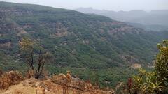 भारत का सबसे पॉपुलर Hill Station, अप्रैल में आप भी बना लें जाने का प्लान, नजारा देख खुश हो जाएगा मन