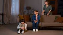 Parenting Tips: সন্তানের আচরণে এইসব পরিবর্তন দেখছেন ? বুঝুন সে মনোযোগ খুঁজছে আপনার