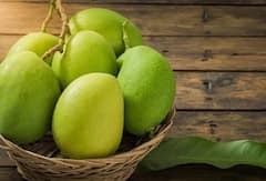 કાચી કેરી ખાવી સ્વાસ્થ્ય માટે ખૂબ જ ફાયદાકારક,  અનેક બીમારીઓના જોખમને કરે છે દૂર